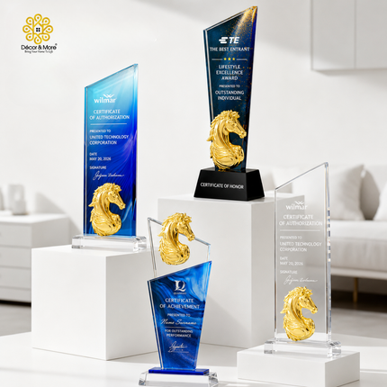Cúp Vinh Danh Thiên Lý Mã 2026 – Khắc Logo & Nội Dung Theo Yêu Cầu