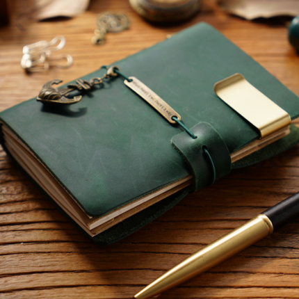 Sổ Da Bò Khóa Dây Viền Trơn Handmade Cao Cấp - SO019 MyChapter Notebook