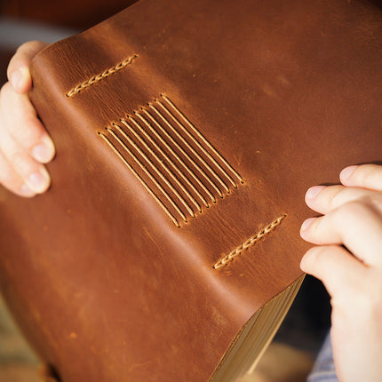 Sổ Tay Da Bò Handmade Cao Cấp  - Khóa Dây - SO003 MyChapter Notebook